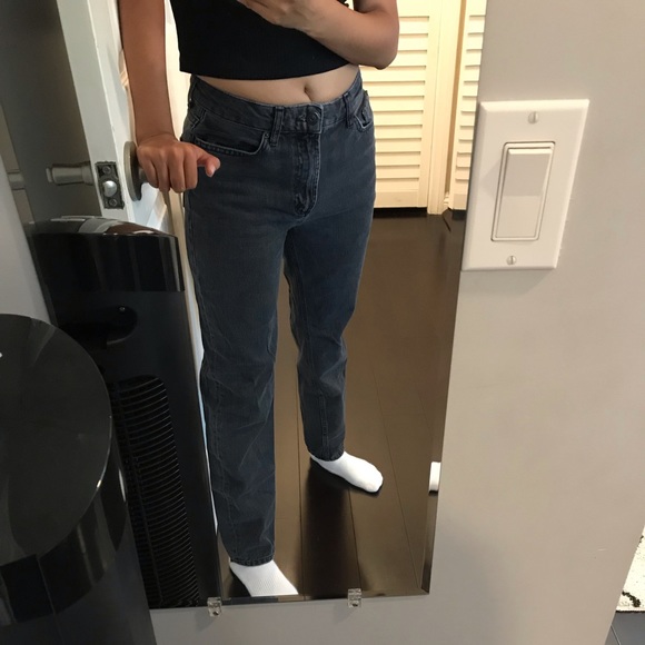 Urban Outfitters Mom Jeans - Picture 2 of 5